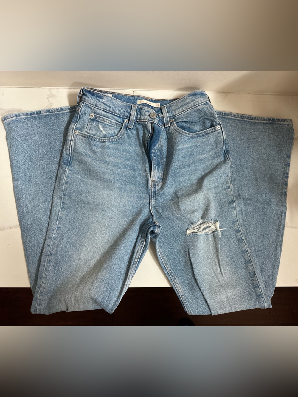 Levi’s 70s High-Rise Flare Light Blue Women's Distressed Jeans Size 27